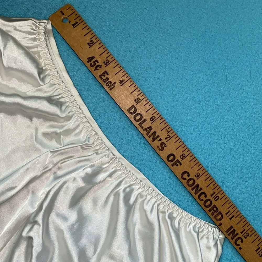 VICTORIA’S SECRET crushed velvet spaghetti strap top silky shorts vintage size S